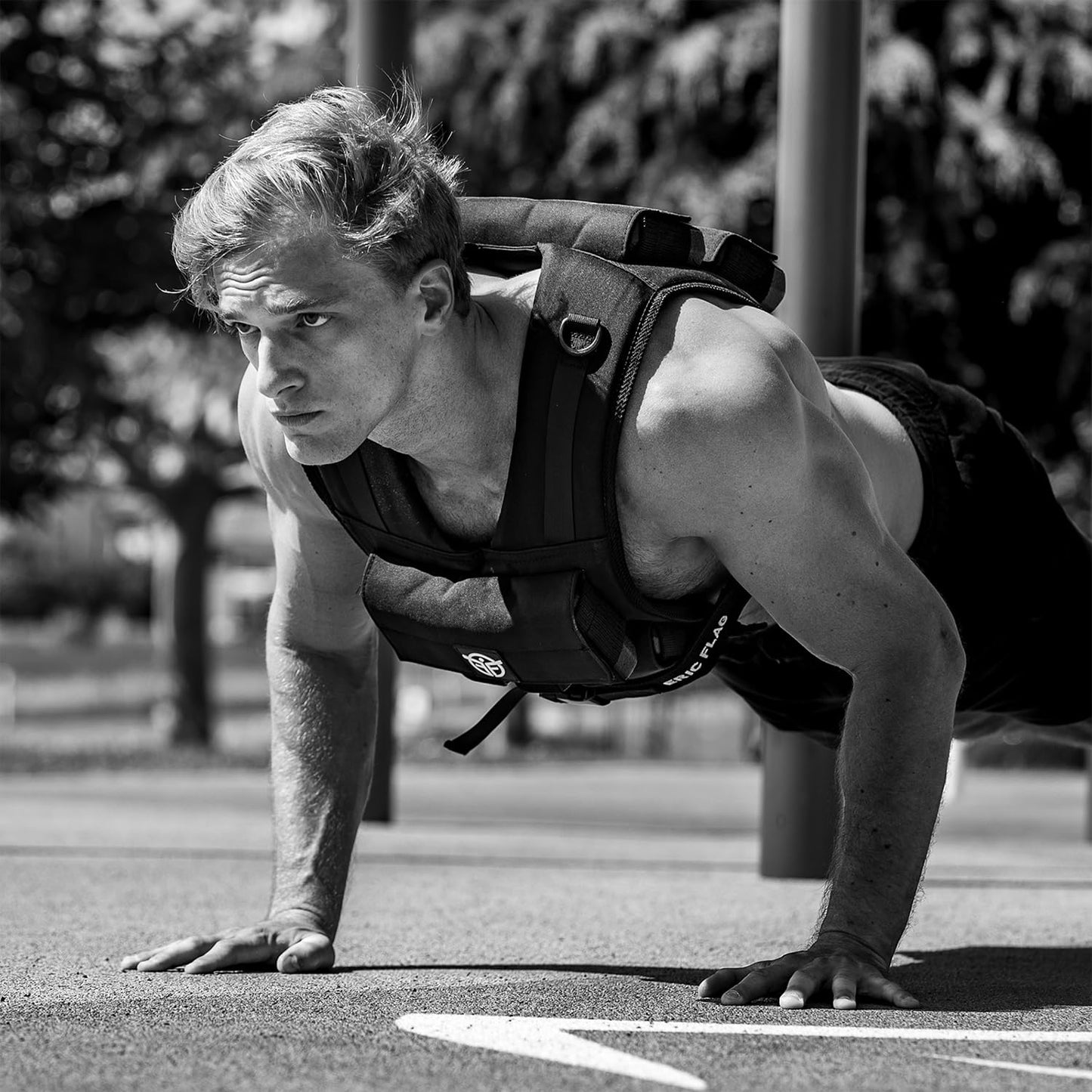 Eric Flag Gewichtsweste 20kg oder 10kg - Einstellbare Weighted Vest für Crosstraining, Krafttraining, Calisthenics und Gym, Bequeme Gewichtsweste mit Herausnehmbare Metall-Gewichte, Damen & Herren