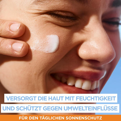 Garnier Ambre Solaire Sensitive Expert + Hydrating UV Water Sonnenschutzspray LSF 50 – Sonnen-Spray für Körper, Gesicht, Kopfhaut & Haare – Wasserfest, sandresistent & nicht fettend – 150ml